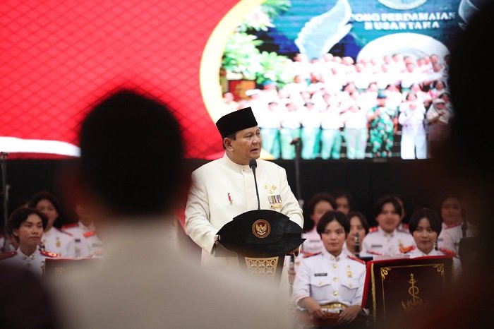 Menteri Pertahanan Prabowo Subianto memberikan pembekalan kepada ratusan kadet Universitas Pertahanan (Unhan) RI. (Dok. Tim Media Prabowo Subianto)