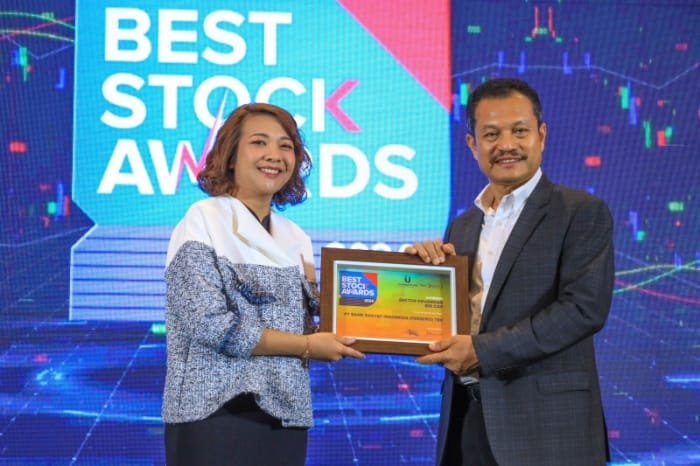 Bank BRI dianugerahi dua penghargaan dari Best Stock Awards 2024 yang diselenggarakan Investortrust dan Infovesta pada Kamis, 25 Januari 2024. (Dok. BRI)