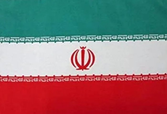 Bendera resmi  Republik Islam Iran.