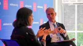 Menteri Keuangan (Menkeu) Sri Mulyani Indrawati mengisi acara bertema “Percakapan di Asia House”, yang diselenggarakan di London, Inggris. (Instagram.com/@smindrawati)