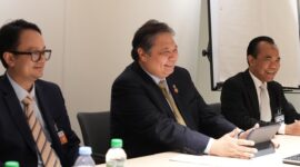 Menteri Koordinator Bidang Perekonomian Airlangga Hartarto bertemu dengan Menteri Negara Inggris Urusan Eropa Nusrat Ghani. (Dok. Ekon.go.id)