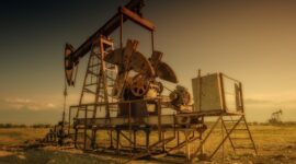 Ilustrasi Aktivitas illegal drilling dan illegal tapping. (Pixabay.com/jplenio)