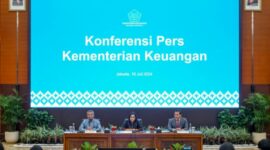 Menteri Keuangan (Menkeu) Sri Mulyani Indrawati mengumumkan pelantikan Thomas Djiwandono sebagai Wakil Menteri Keuangan II. (Dok. kemenkeu.go.id)