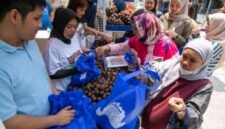 Kelompok Tani Jaya Lestari membawa produk unggulan berupa salak pondoh pada Bazaar UMKM BRILiaN di Kantor Pusat BRI, Jakarta pada Jumat (18/10/2024). (Dok. BRI)