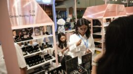 Lewat UMKM EXPO(RT), BRI Bantu Pengusaha UMKM Aksesori Ini Dapatkan Akses Pasar di Kancah Global