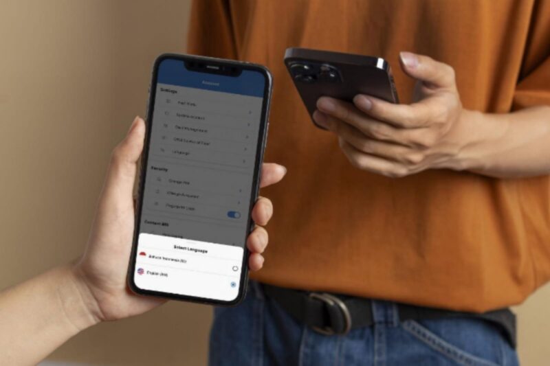 Kini super apps BRImo hadir dalam versi bilingual, yaitu Bahasa Indonesia dan Bahasa Inggris. (Dok. BRI)