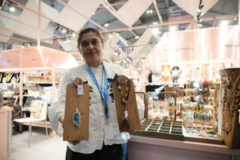 Bening by Helena, sebuah brand perhiasan dengan desain unik berbahan batu alam khusus untuk wanita. (Dok. BRI)