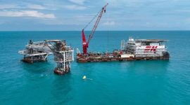 Aktivitas peremajaan jalur pipa migas PHE ONWJ di Anjungan UWA. (Dok. PHE ONWJ)