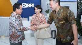 BRI sapa nasabah di Hari Pelanggan Nasional 2025. Komitmen BRI menghadirkan layanan prima dan inovasi digital untuk setiap kebutuhan nasabah. (Dok. BRI)