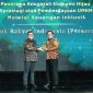 Konsisten perkuat ekonomi kerakyatan, BRI raih Anugerah Ekonomi Hijau. Penghargaan ini memvalidasi efektivitas strategi pemberdayaan UMKM yang dijalankan BRI. (Dok. BRI)