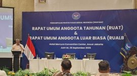 Foto : Suasana sidang pleno RUAT–RUALB PROPAMI 2025 di Jakarta, Jumat (26/9), yang dihadiri pengurus, anggota, serta perwakilan OJK, BEI, KSEI, dan KPEI. (Doc.Ist)