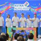 Rudy selaku Wakil Presiden Direktur Astra (tengah) berfoto bersama para direktur Astra, pada acara Opening Ceremony Astra Auto Fest 2025 di Astra Biz Center, BSD pada Jumat (05/12). 