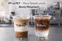 Wajah baru buat minumanmu! 🥤✨ Jangan biarkan gelas buram dan tipis merusak citra brand-mu. Pakai Gelas Trifinity yang bening kristal dan kokoh digenggam. Dari kopi susu sampai jus premium, semua makin menggoda kalau pakai kemasan yang tepat.
