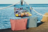 TUMI MELUNCURKAN “MEDITERRANEAN ESCAPE” YANG MERAYAKAN PESONA PESISIR DAN KEMUDAHAN DALAM PERJALANAN