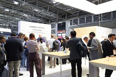 HUAWEI WATCH D3 Debut di ESC Congress 2026, Hadirkan Inovasi Baru untuk Pemantauan Tekanan Darah dari Pergelangan Tangan