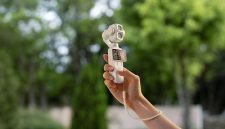 DJI Osmo Pocket 4P Pearl White Resmi Hadir di Pasar Global, Tawarkan Sentuhan Gaya yang Trendi bagi Kreator Sinematik di Seluruh Dunia DJI Osmo Pocket 4P Pearl White Resmi Hadir di Pasar Global, Tawarkan Sentuhan Gaya yang Trendi bagi Kreator Sinematik di Seluruh Dunia